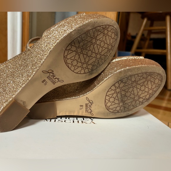 Gold wedge heels - Picture 3 of 6